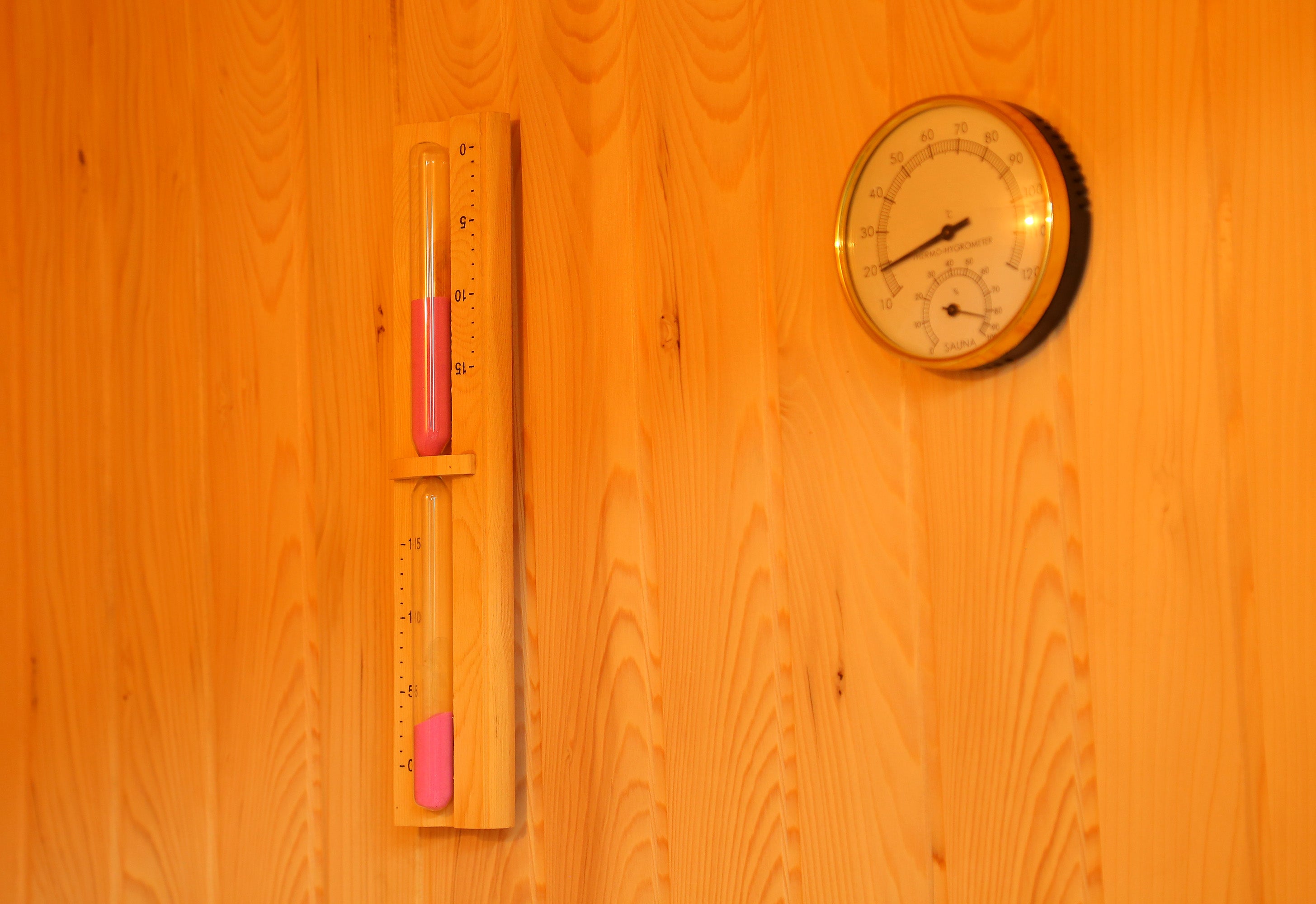 SunRay Saunas brand,  Baldwin 2-Person Indoor Traditional Sauna