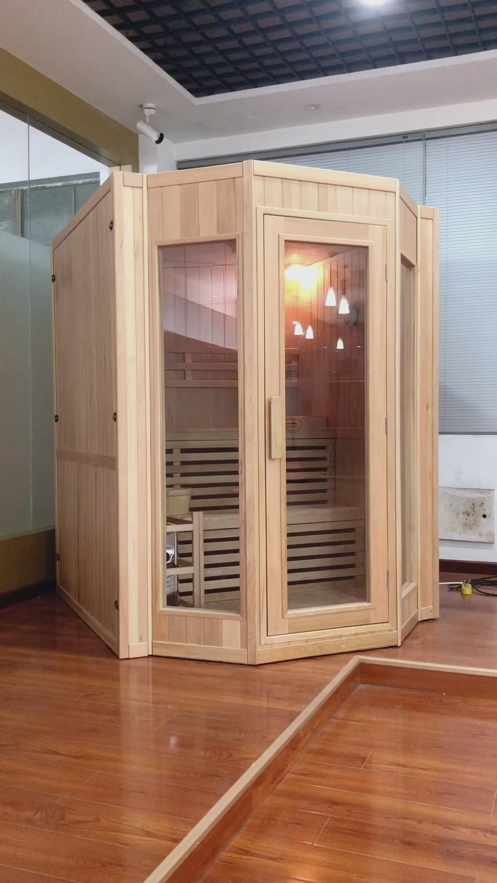 SunRay Sauna brand, Tiburon Traditional 4-Person Indoor Steam Sauna